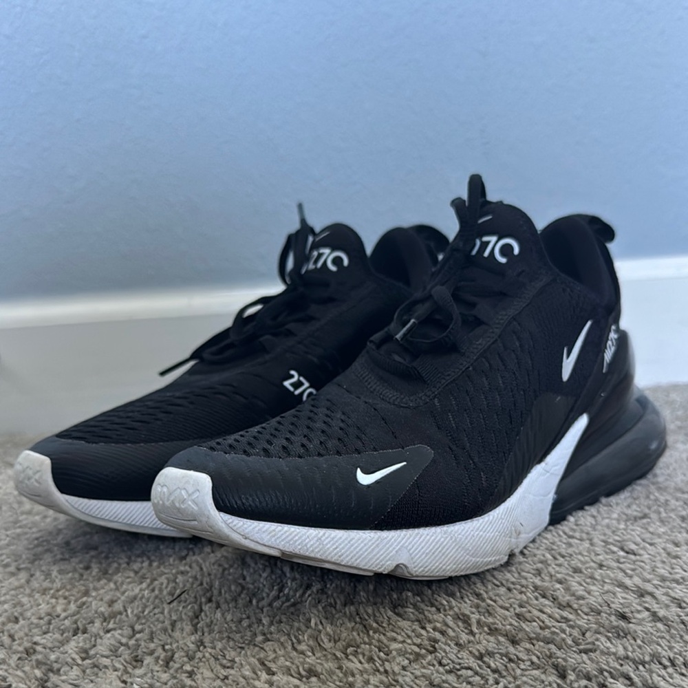 Nike AIR270 Max Sneakers Women9.5